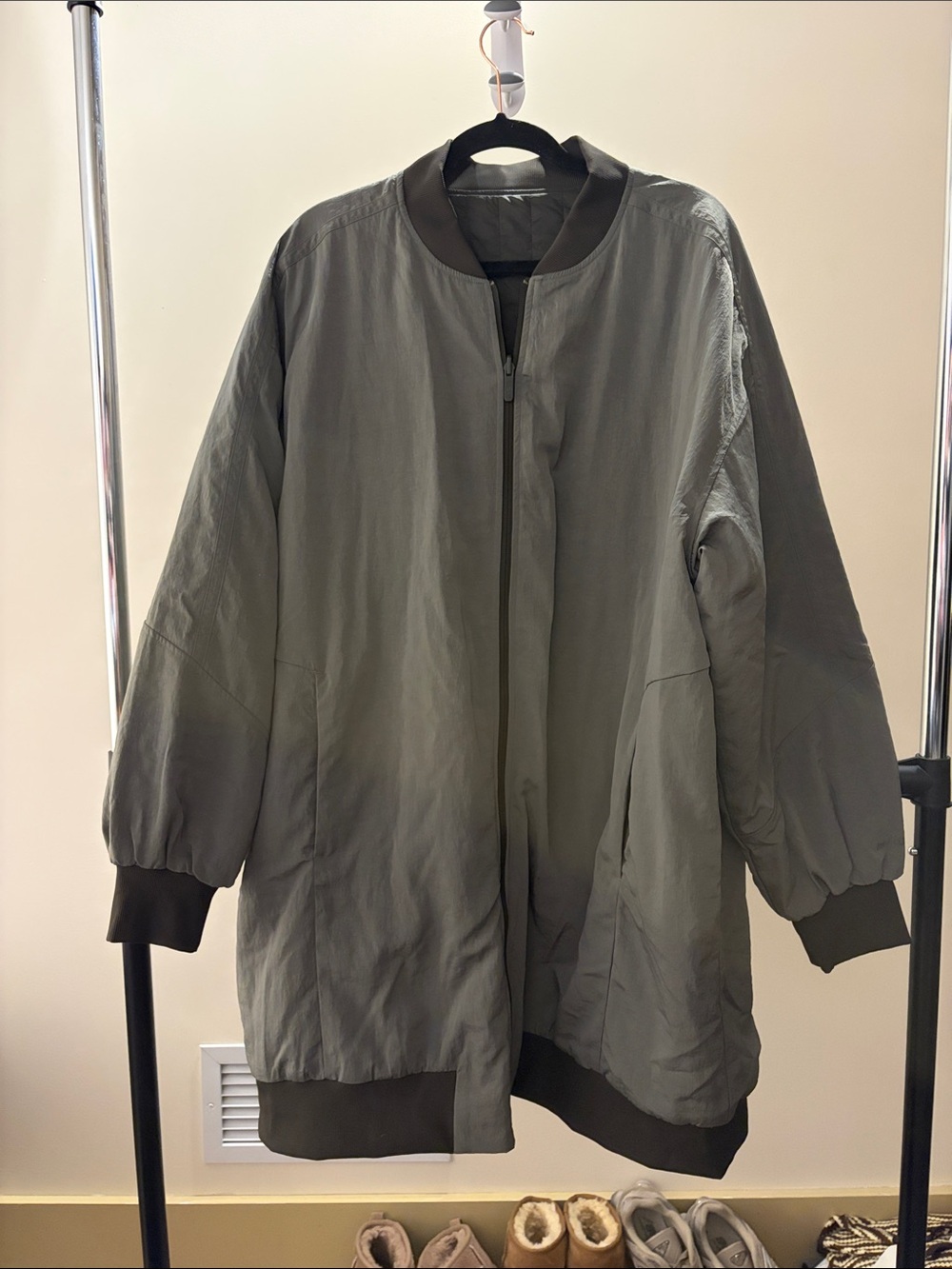 Olive Green Women's Bomber Coat Jacket - Brand Unspecified
